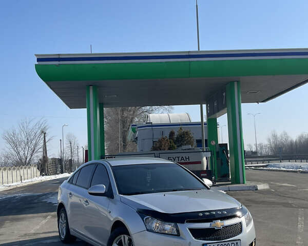 Сірий Шевроле Круз, об'ємом двигуна 1.8 л та пробігом 170 тис. км за 6000 $, фото 1 на Automoto.ua