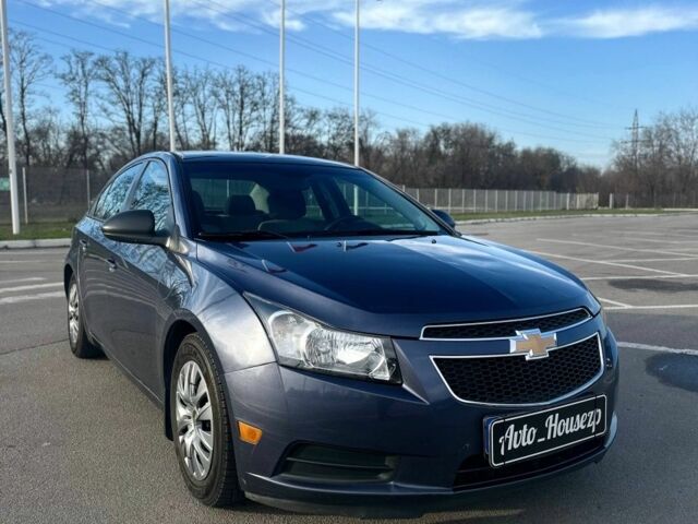 Сірий Шевроле Круз, об'ємом двигуна 0 л та пробігом 217 тис. км за 6999 $, фото 1 на Automoto.ua