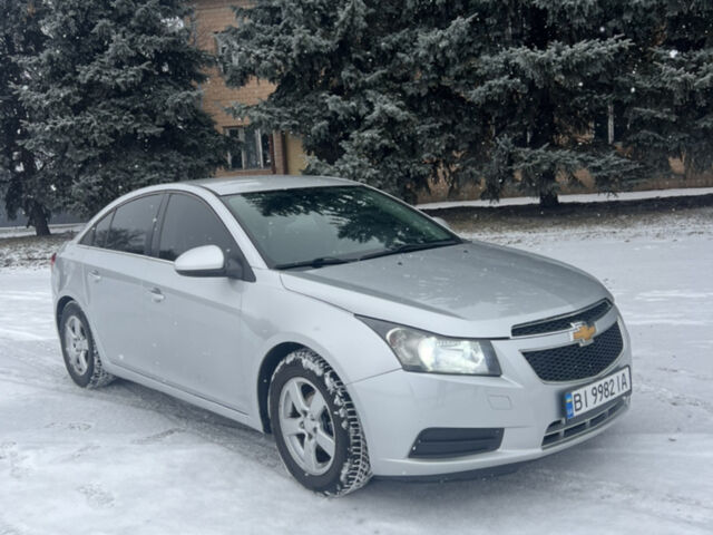 Серый Шевроле Круз, объемом двигателя 1.36 л и пробегом 137 тыс. км за 8200 $, фото 1 на Automoto.ua