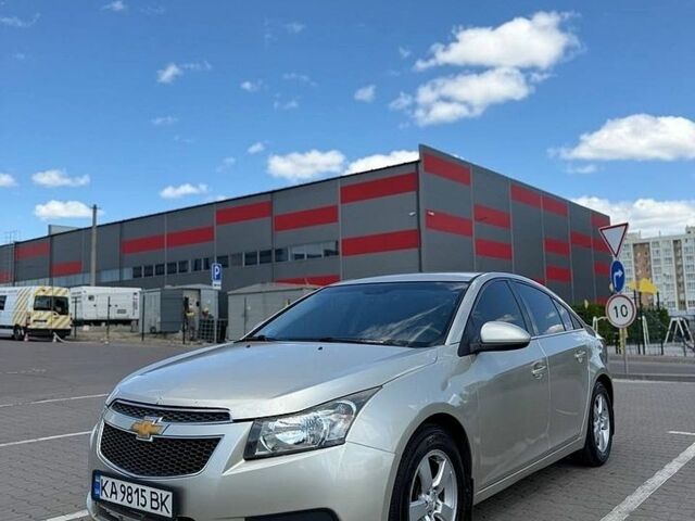 Серый Шевроле Круз, объемом двигателя 1.4 л и пробегом 164 тыс. км за 7000 $, фото 1 на Automoto.ua