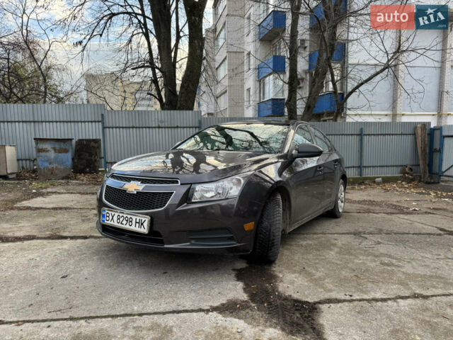 Серый Шевроле Круз, объемом двигателя 1.8 л и пробегом 146 тыс. км за 8500 $, фото 1 на Automoto.ua
