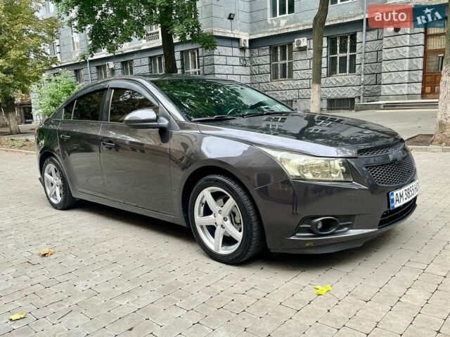 Сірий Шевроле Круз, об'ємом двигуна 1.36 л та пробігом 257 тис. км за 6500 $, фото 1 на Automoto.ua