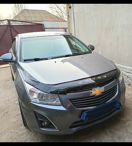 Серый Шевроле Круз, объемом двигателя 1.8 л и пробегом 172 тыс. км за 7000 $, фото 1 на Automoto.ua