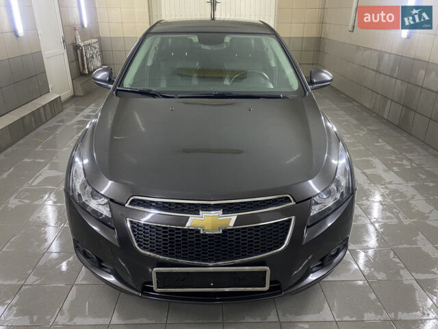 Сірий Шевроле Круз, об'ємом двигуна 1.4 л та пробігом 130 тис. км за 9500 $, фото 1 на Automoto.ua