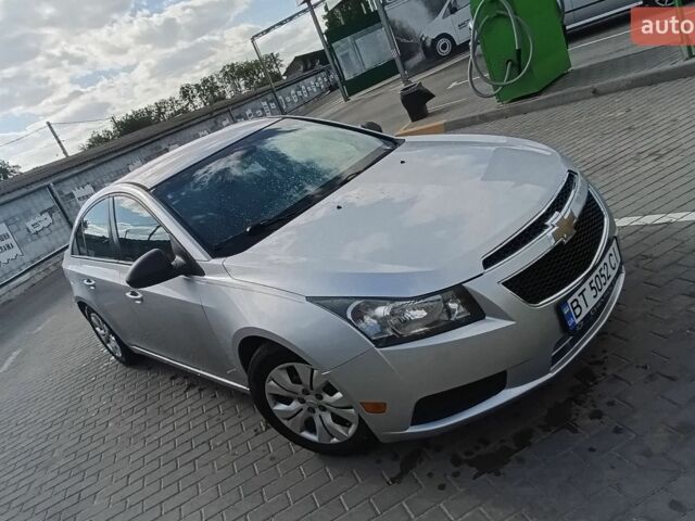 Серый Шевроле Круз, объемом двигателя 1.8 л и пробегом 145 тыс. км за 8300 $, фото 1 на Automoto.ua