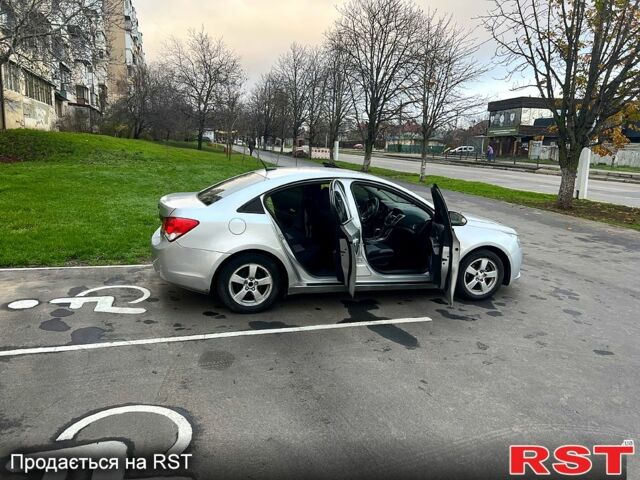 Сірий Шевроле Круз, об'ємом двигуна 1.6 л та пробігом 147 тис. км за 6500 $, фото 1 на Automoto.ua