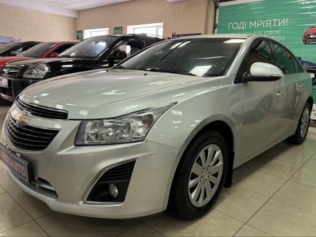 Серый Шевроле Круз, объемом двигателя 1.8 л и пробегом 141 тыс. км за 6900 $, фото 1 на Automoto.ua