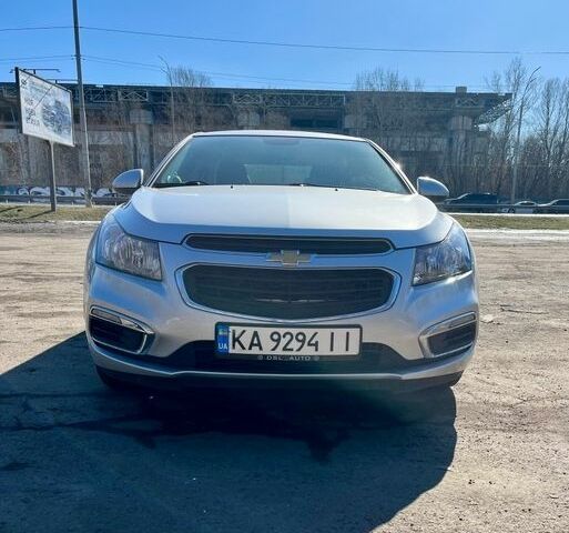 Серый Шевроле Круз, объемом двигателя 1.36 л и пробегом 136 тыс. км за 8500 $, фото 1 на Automoto.ua