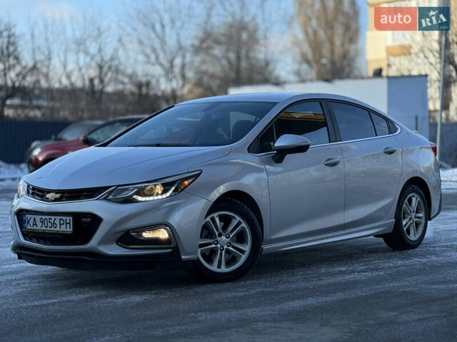 Серый Шевроле Круз, объемом двигателя 1.4 л и пробегом 199 тыс. км за 7999 $, фото 1 на Automoto.ua