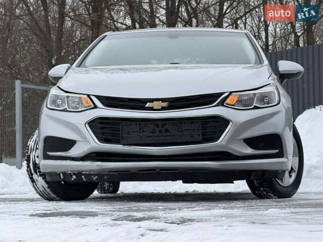 Сірий Шевроле Круз, об'ємом двигуна 1.4 л та пробігом 102 тис. км за 7999 $, фото 1 на Automoto.ua