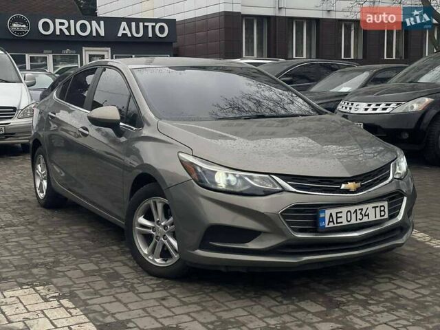 Серый Шевроле Круз, объемом двигателя 1.4 л и пробегом 112 тыс. км за 9400 $, фото 1 на Automoto.ua