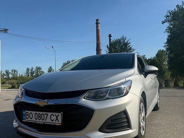 Серый Шевроле Круз, объемом двигателя 1.4 л и пробегом 139 тыс. км за 9099 $, фото 1 на Automoto.ua
