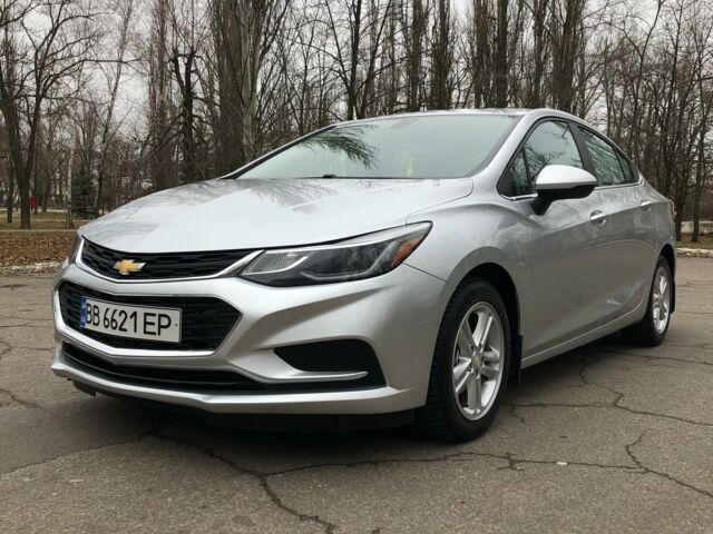 Серый Шевроле Круз, объемом двигателя 1.4 л и пробегом 60 тыс. км за 12800 $, фото 1 на Automoto.ua