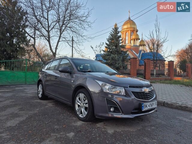 Сірий Шевроле Круз, об'ємом двигуна 2 л та пробігом 212 тис. км за 8600 $, фото 1 на Automoto.ua