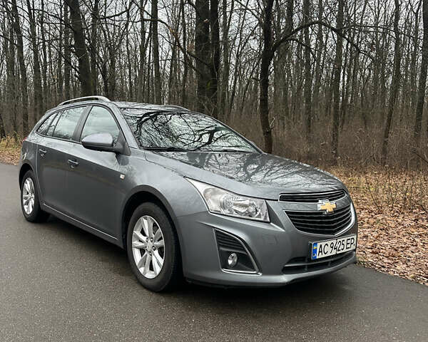 Серый Шевроле Круз, объемом двигателя 1.6 л и пробегом 216 тыс. км за 7300 $, фото 1 на Automoto.ua