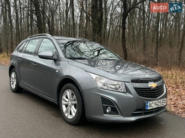 Серый Шевроле Круз, объемом двигателя 1.6 л и пробегом 217 тыс. км за 6950 $, фото 1 на Automoto.ua