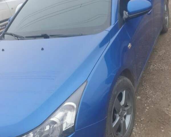 Синий Шевроле Круз, объемом двигателя 1.6 л и пробегом 100 тыс. км за 6200 $, фото 1 на Automoto.ua