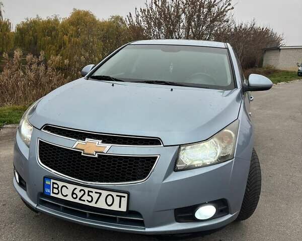Синій Шевроле Круз, об'ємом двигуна 1.6 л та пробігом 200 тис. км за 5800 $, фото 1 на Automoto.ua