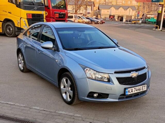 Синій Шевроле Круз, об'ємом двигуна 1.8 л та пробігом 250 тис. км за 7500 $, фото 1 на Automoto.ua
