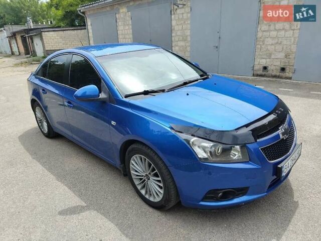 Синій Шевроле Круз, об'ємом двигуна 1.99 л та пробігом 135 тис. км за 8000 $, фото 1 на Automoto.ua