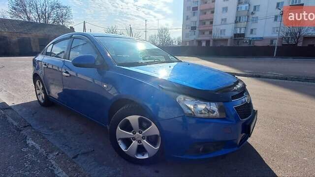 Синий Шевроле Круз, объемом двигателя 1.99 л и пробегом 363 тыс. км за 5600 $, фото 1 на Automoto.ua