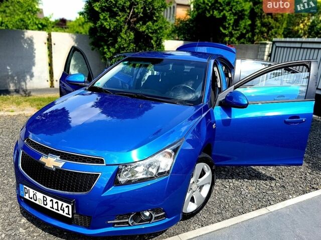 Синий Шевроле Круз, объемом двигателя 1.8 л и пробегом 230 тыс. км за 6900 $, фото 1 на Automoto.ua