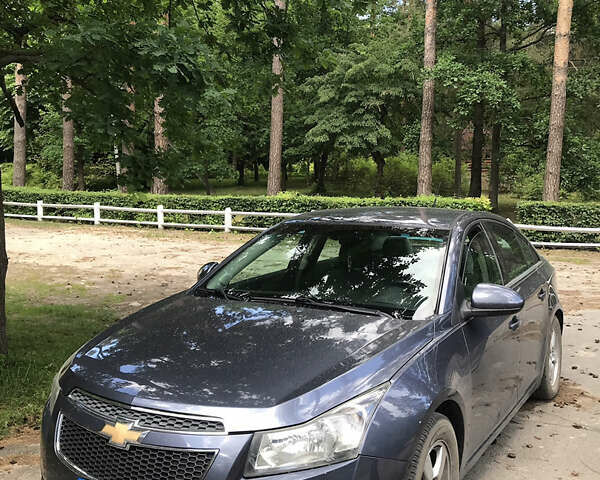 Синий Шевроле Круз, объемом двигателя 1.4 л и пробегом 230 тыс. км за 7500 $, фото 1 на Automoto.ua