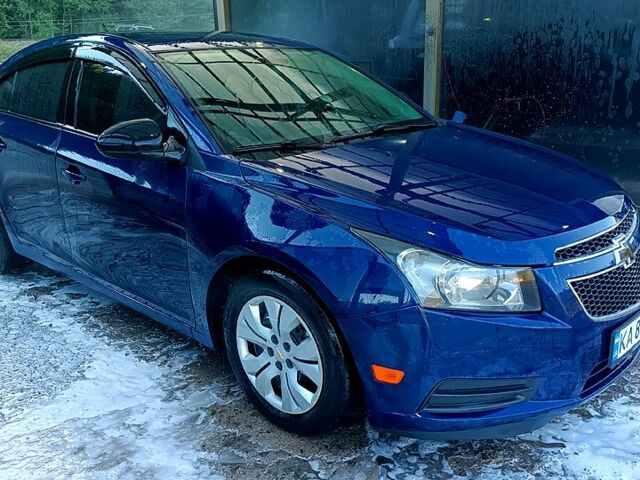 Синий Шевроле Круз, объемом двигателя 1.8 л и пробегом 300 тыс. км за 6100 $, фото 1 на Automoto.ua