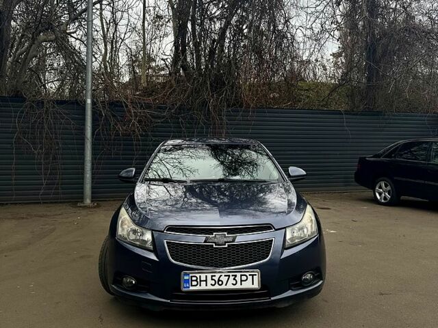 Синій Шевроле Круз, об'ємом двигуна 1.4 л та пробігом 240 тис. км за 5499 $, фото 1 на Automoto.ua