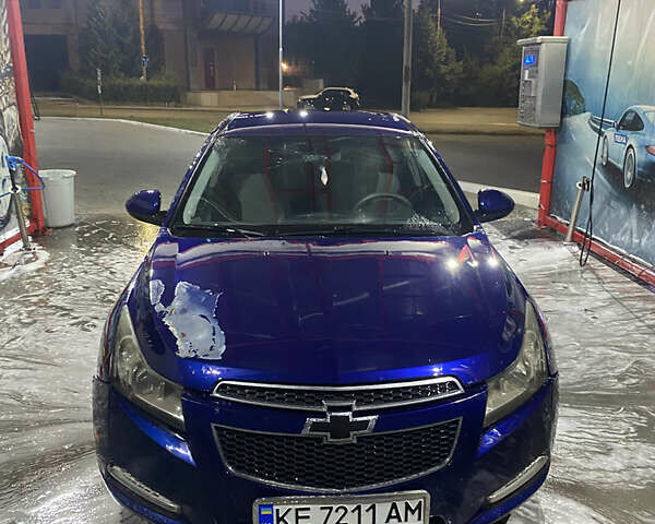 Синий Шевроле Круз, объемом двигателя 1.8 л и пробегом 330 тыс. км за 6000 $, фото 1 на Automoto.ua