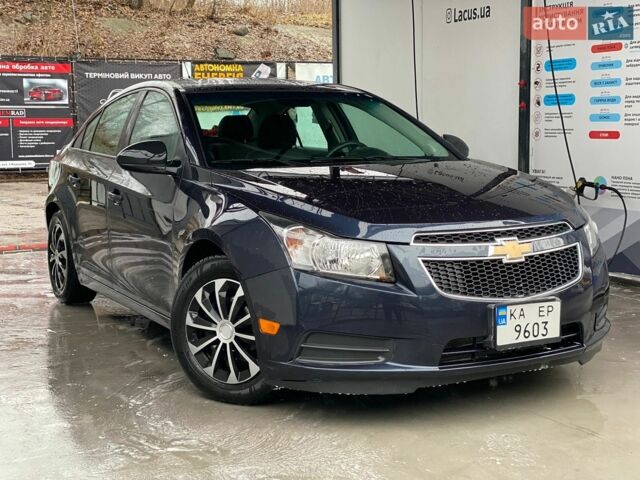 Синий Шевроле Круз, объемом двигателя 1.8 л и пробегом 235 тыс. км за 7500 $, фото 1 на Automoto.ua