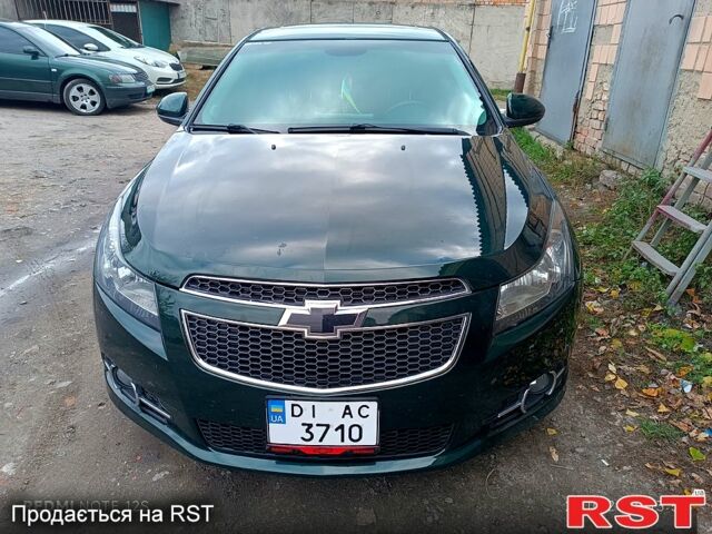 Зеленый Шевроле Круз, объемом двигателя 1.4 л и пробегом 177 тыс. км за 7500 $, фото 1 на Automoto.ua