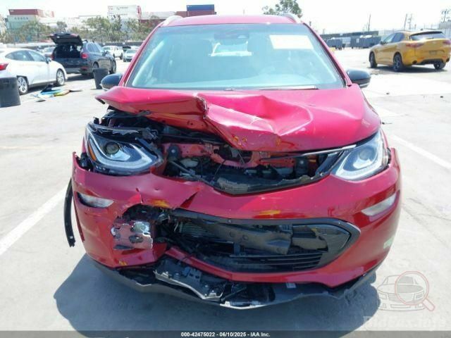 Красный Шевроле Другая, объемом двигателя 0 л и пробегом 98 тыс. км за 5400 $, фото 1 на Automoto.ua