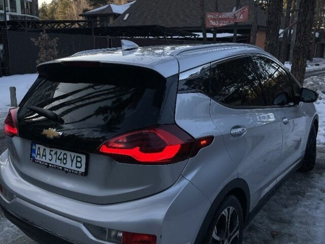 Серый Шевроле Другая, объемом двигателя 0 л и пробегом 176 тыс. км за 12000 $, фото 1 на Automoto.ua