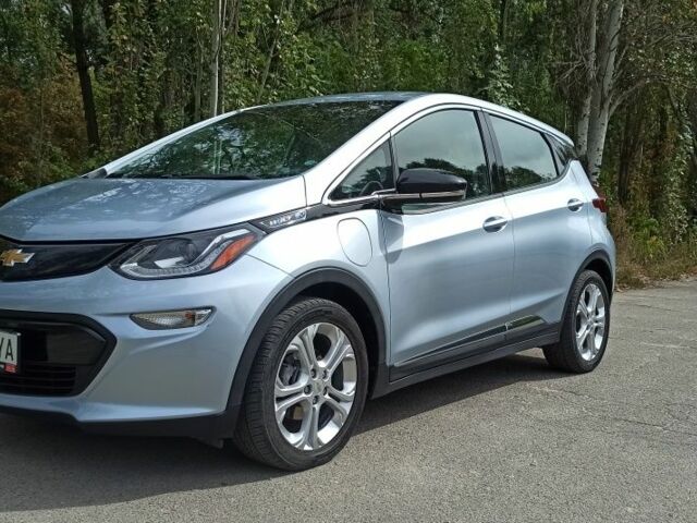 Серый Шевроле Другая, объемом двигателя 0 л и пробегом 114 тыс. км за 15000 $, фото 1 на Automoto.ua