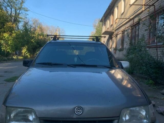 Серый Шевроле Другая, объемом двигателя 1 л и пробегом 42 тыс. км за 1441 $, фото 1 на Automoto.ua