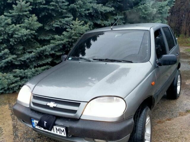 Сірий Шевроле Інша, об'ємом двигуна 1.7 л та пробігом 300 тис. км за 3500 $, фото 1 на Automoto.ua