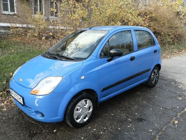 Синий Шевроле Другая, объемом двигателя 8 л и пробегом 190 тыс. км за 2600 $, фото 1 на Automoto.ua