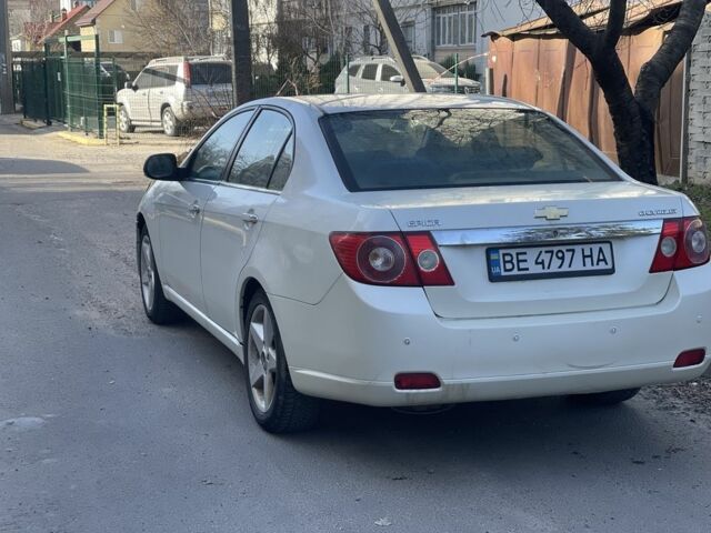 Білий Шевроле Епіка, об'ємом двигуна 2 л та пробігом 450 тис. км за 4700 $, фото 1 на Automoto.ua