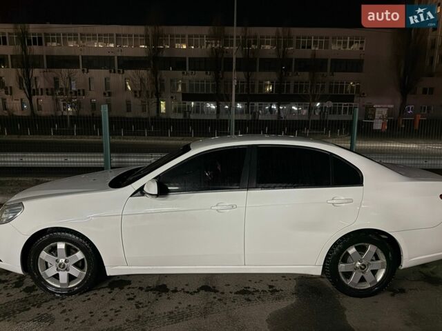 Білий Шевроле Епіка, об'ємом двигуна 2 л та пробігом 104 тис. км за 4500 $, фото 1 на Automoto.ua