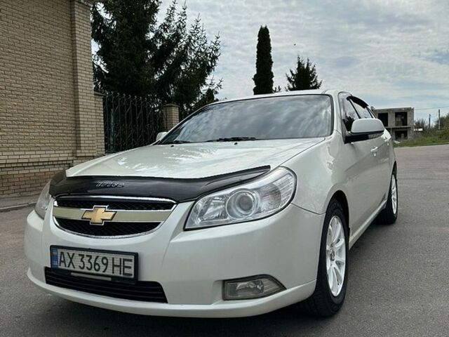 Белый Шевроле Эпика, объемом двигателя 1.99 л и пробегом 108 тыс. км за 4800 $, фото 1 на Automoto.ua