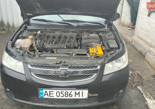 Чорний Шевроле Епіка, об'ємом двигуна 2 л та пробігом 370 тис. км за 5200 $, фото 1 на Automoto.ua