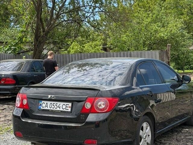 Черный Шевроле Эпика, объемом двигателя 2.5 л и пробегом 250 тыс. км за 2499 $, фото 1 на Automoto.ua