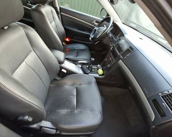 Чорний Шевроле Епіка, об'ємом двигуна 2 л та пробігом 200 тис. км за 4850 $, фото 1 на Automoto.ua