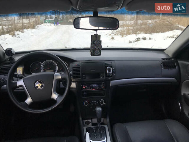 Серый Шевроле Эпика, объемом двигателя 2.5 л и пробегом 287 тыс. км за 5650 $, фото 1 на Automoto.ua