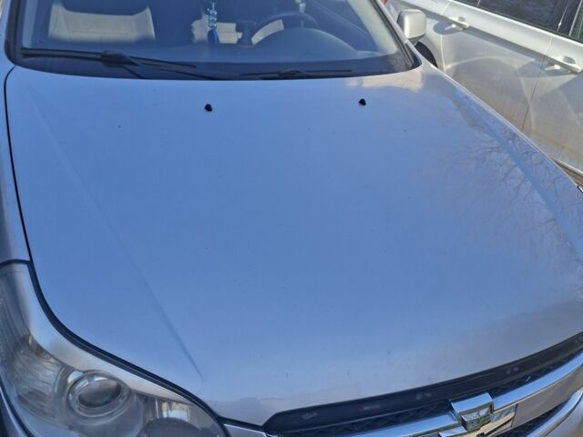 Сірий Шевроле Епіка, об'ємом двигуна 2 л та пробігом 200 тис. км за 3500 $, фото 1 на Automoto.ua