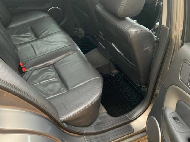 Серый Шевроле Эпика, объемом двигателя 2.5 л и пробегом 220 тыс. км за 5500 $, фото 1 на Automoto.ua