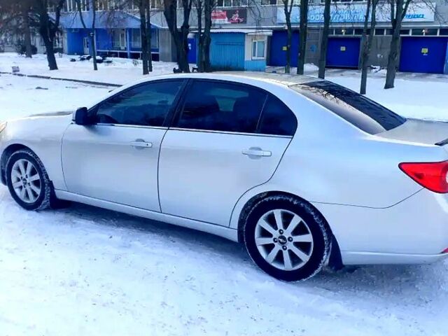 Сірий Шевроле Епіка, об'ємом двигуна 2 л та пробігом 260 тис. км за 3800 $, фото 1 на Automoto.ua