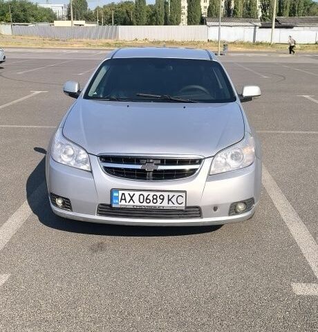 Сірий Шевроле Епіка, об'ємом двигуна 2 л та пробігом 256 тис. км за 4719 $, фото 1 на Automoto.ua