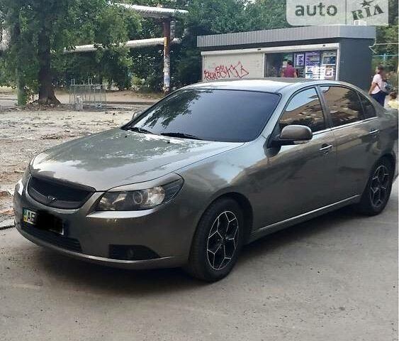 Сірий Шевроле Епіка, об'ємом двигуна 2.5 л та пробігом 175 тис. км за 7400 $, фото 1 на Automoto.ua